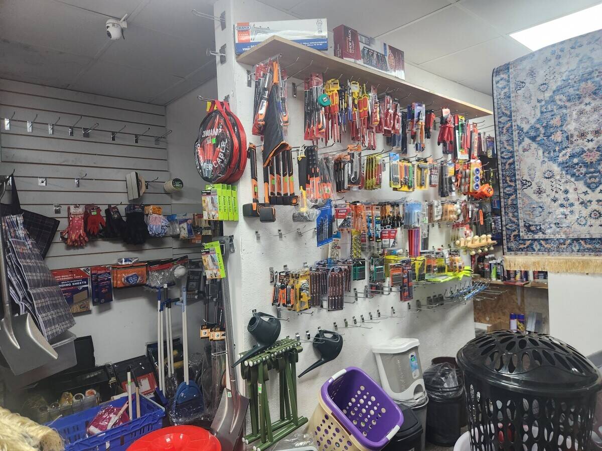 National market and pound shop