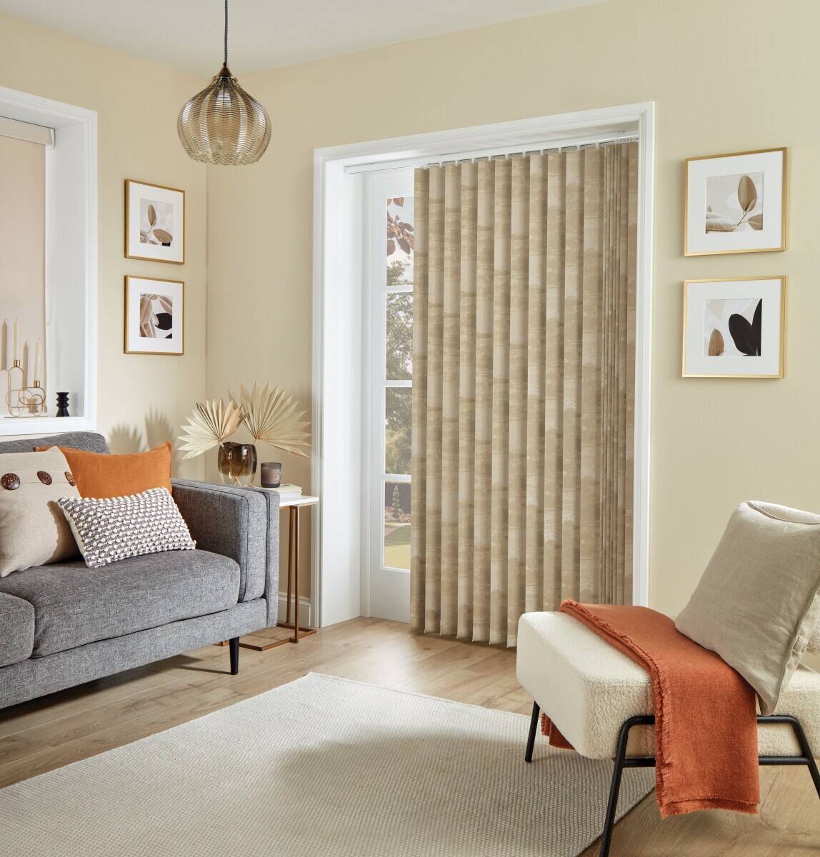 Supplier and installer of Blinds throughout the East Midlands. Relocatable. Low overheads. Photo 3