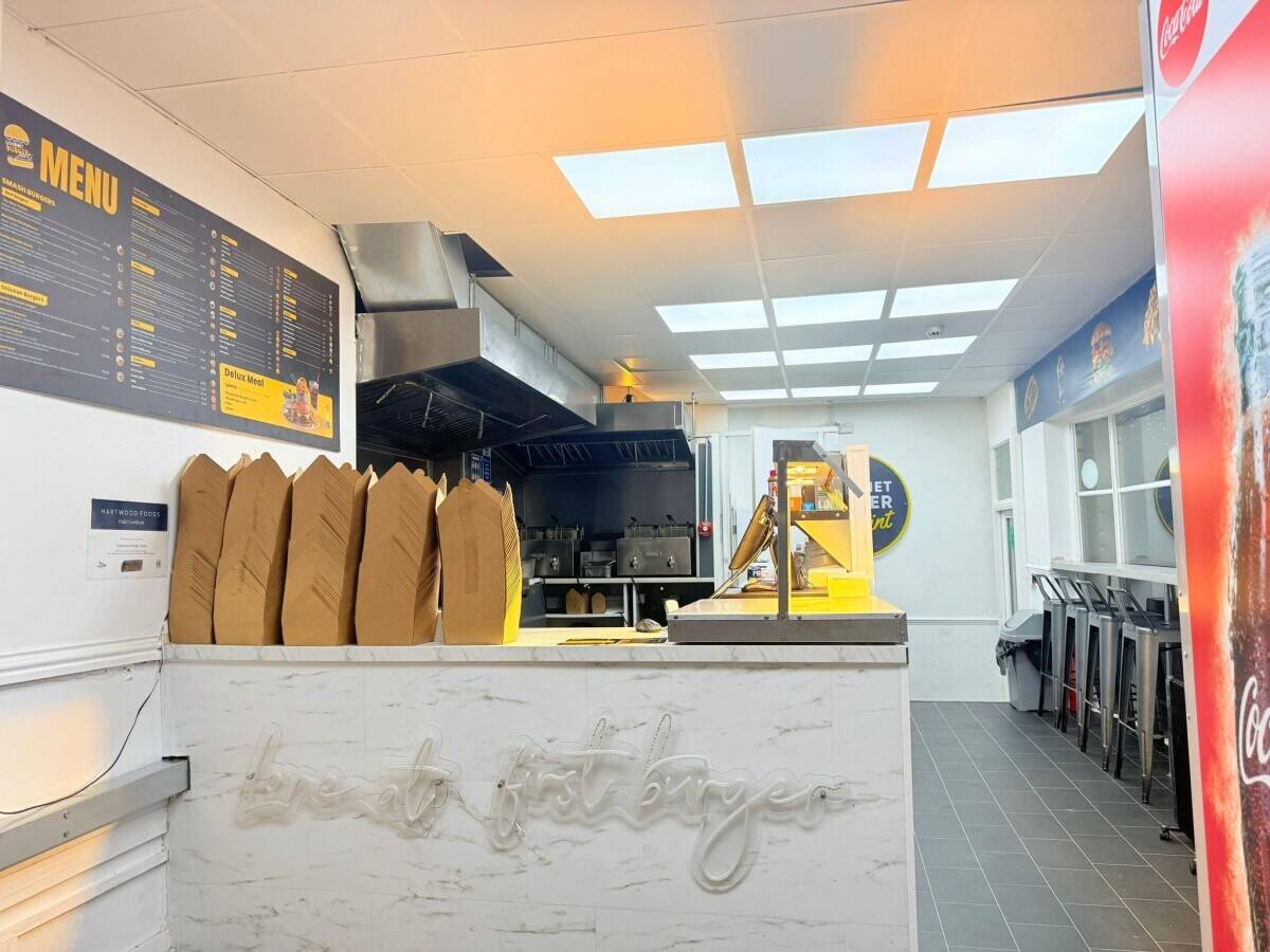 Distress Sale – Fully Equipped Takeaway – Reduced from £60,000 to £20,000 for Immediate Sale Photo 3