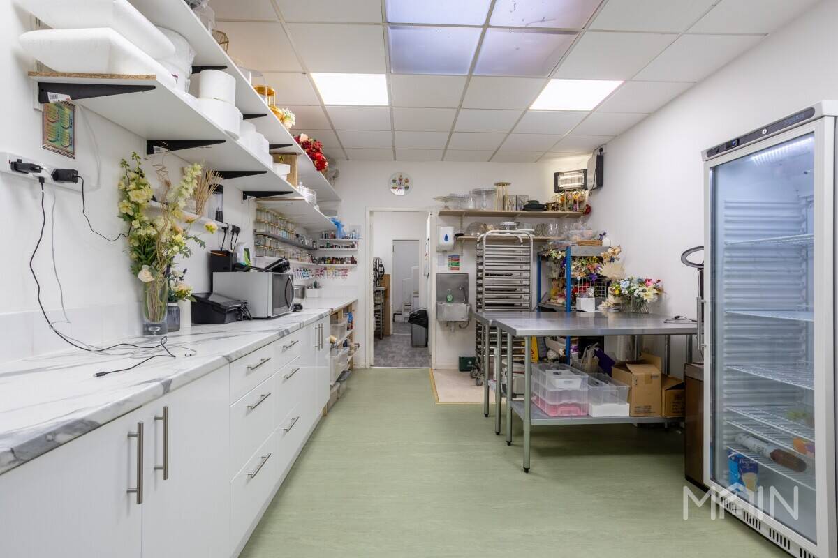 Premier Cake Shop Business for Sale – Fully Equipped & Highly Rated Photo 3