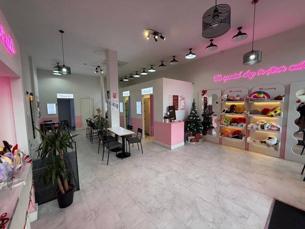 Class 1 Retail Premises With Huge Potential, Glasgow (ref 1787) Photo 3
