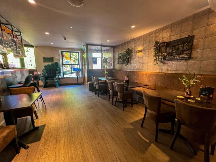 Licenced Trade, Pubs & Clubs For Sale in Holmfirth