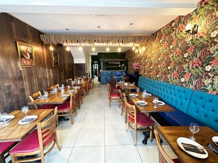 Restaurant Unit in Stockport Photo 3