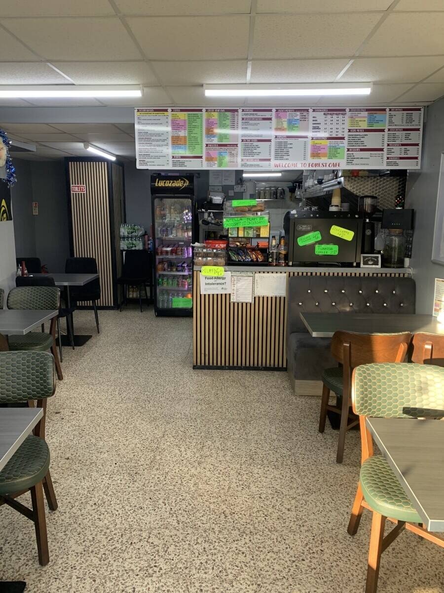 English Café for sale in Edmonton London Photo 3