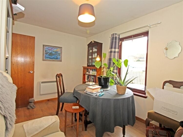 Ravenscroft (Tenanted Flats) Photo 3