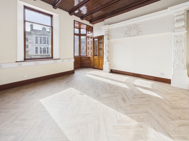 Flexible Serviced Office Accommodation Elgin City Center Photo 3