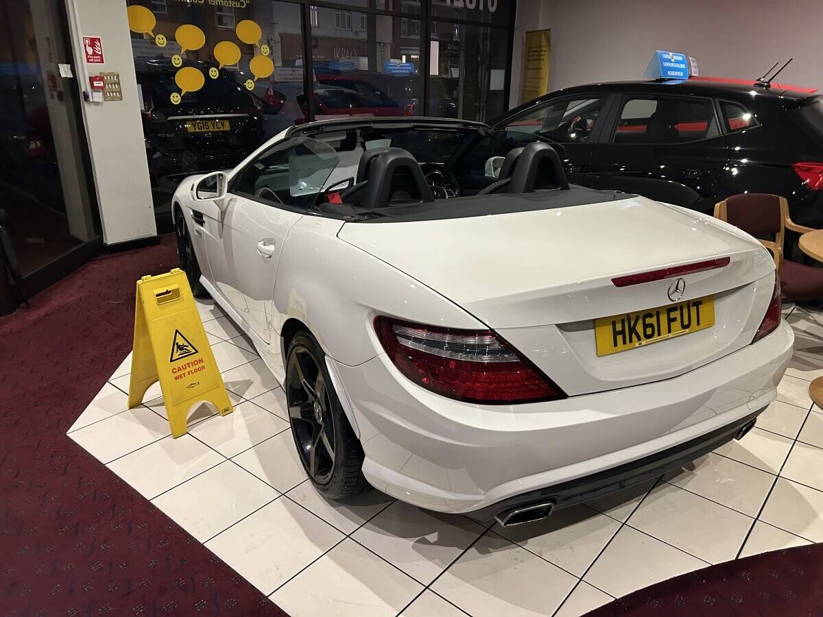 Used car sales  Photo 3
