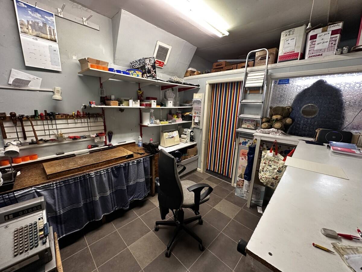 FREEHOLD SEWING MACHINE SALES AND REPAIR BUSINESS STATION ROAD, PORTSLADE Photo 3