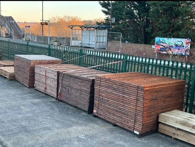 LEASEHOLD TIMBER & FENCING SUPPLIERS Photo 3