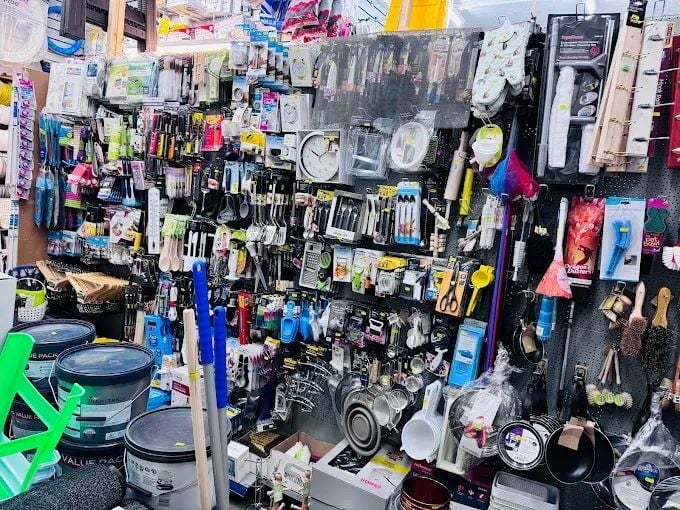 Hardware Shop for Sale Photo 3