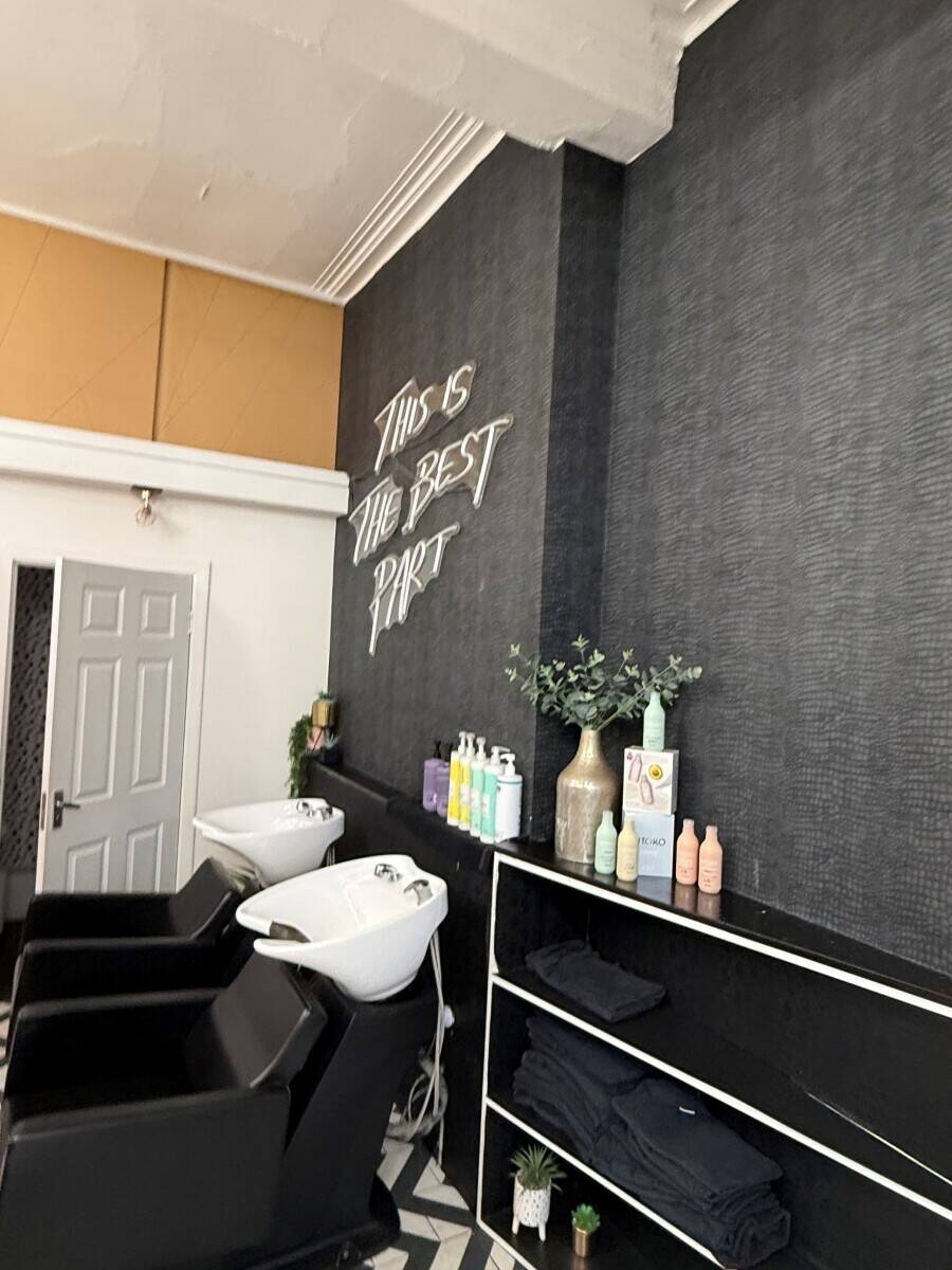 Beauty Salon Opportunity- Prime Location and Modern setup 