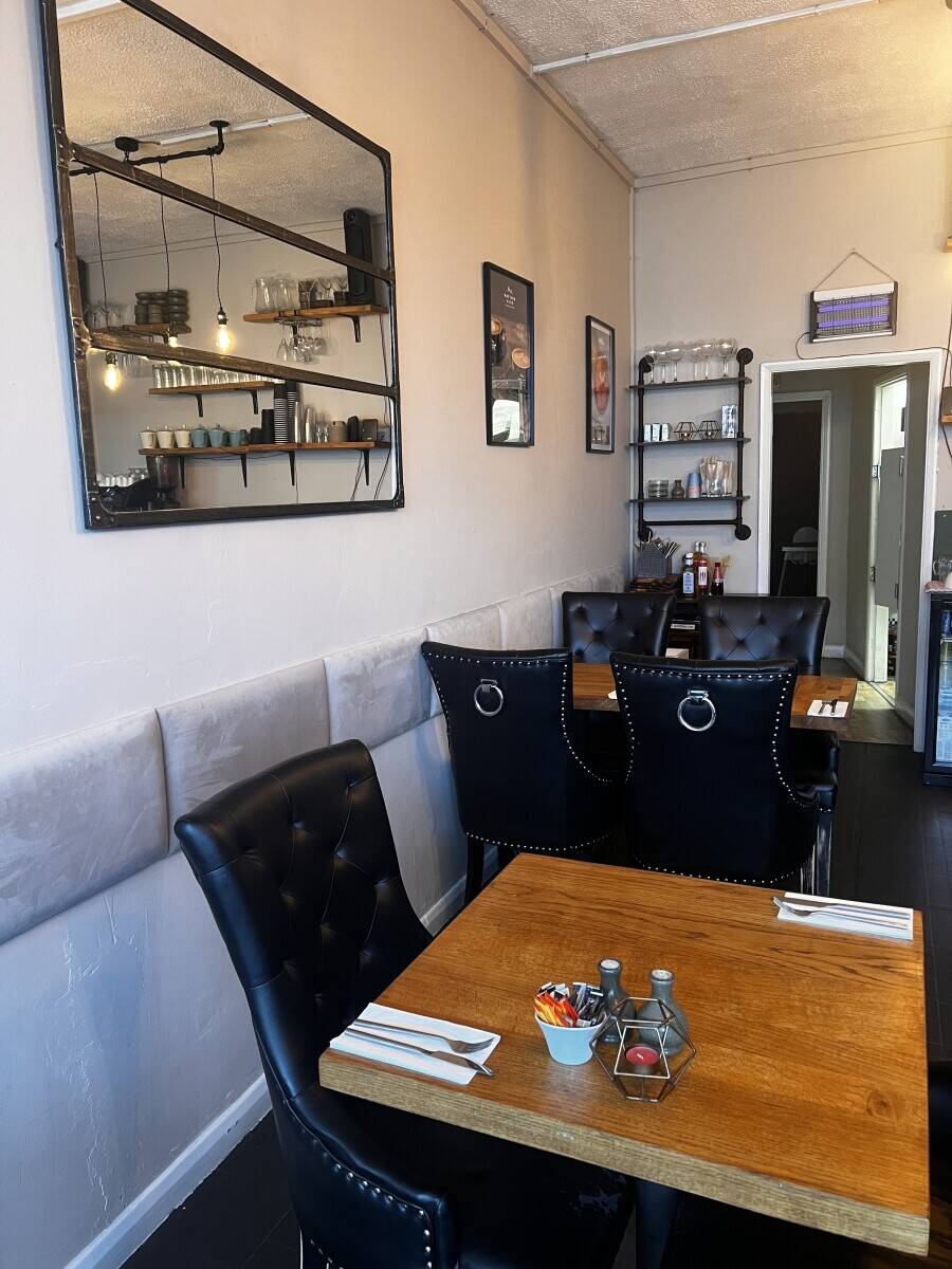 Independent Café Bistro for Sale in  Burton on Trent