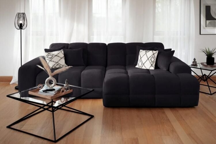 Online Furniture Retail Business Photo 3