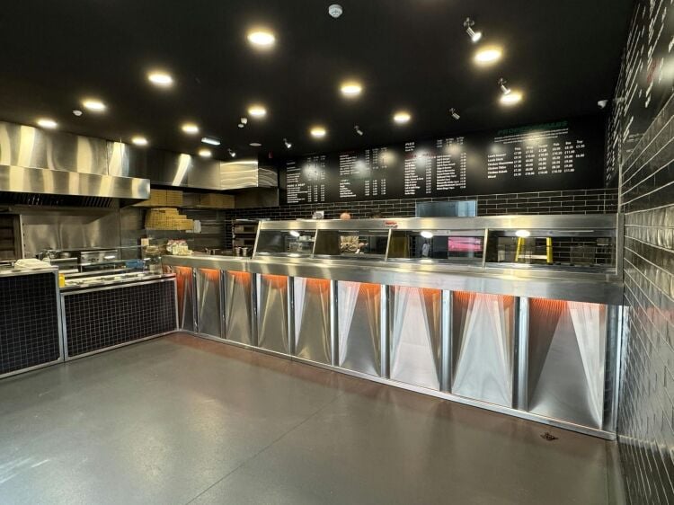 Fully Fitted Immaculate Fish & Chip Shop Takeaway