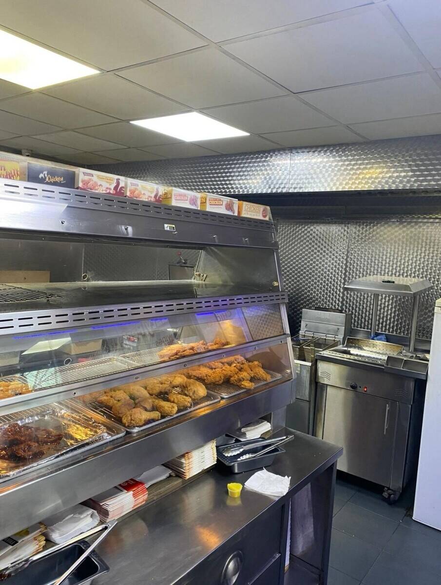 Fried Chicken Shop for Sale in Seven Sisters, Haringey, London Photo 3