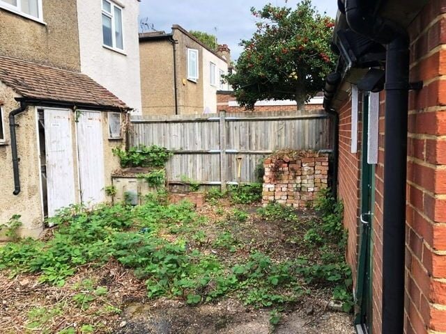 Investment Property Trading As An Off Licence for Sale Photo 3
