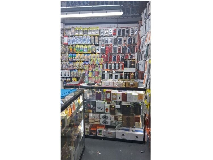 Fresh Start Retail Opportunity – Modern Independent Shop in Hull