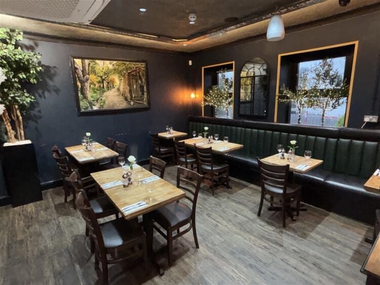 Restaurants For Sale in Leeds Photo 3