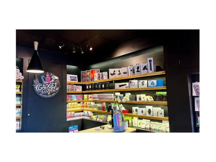 Cloud Chasing Profits – High-Turnover Vape & Vaporiser Retailer Photo 3