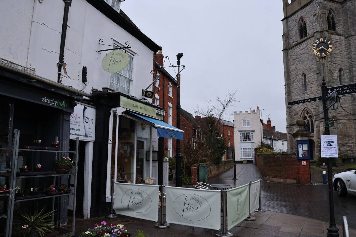 Well loved local Cafe for sale in popular market town, Alcester