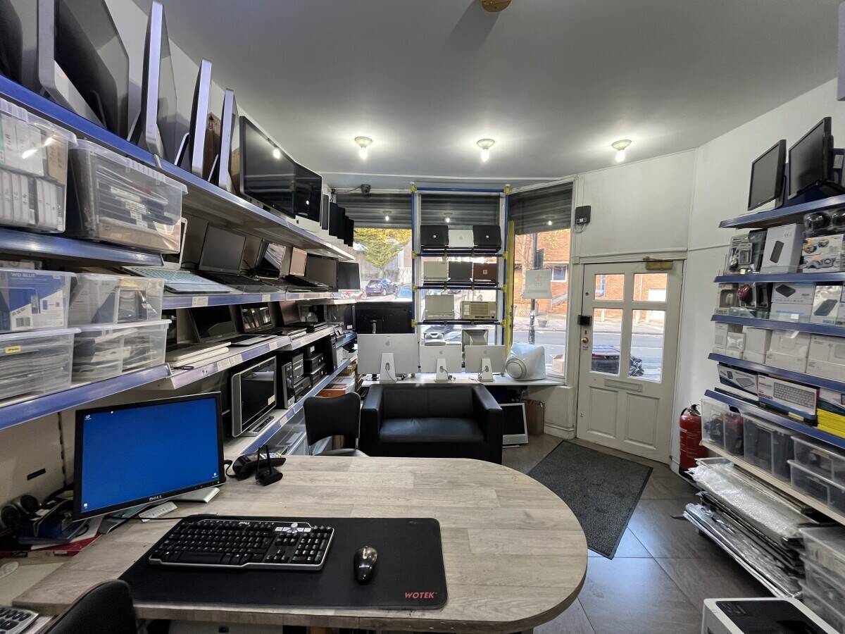20 Years Established Computer Repair Shop in West Hampstead, London Photo 3