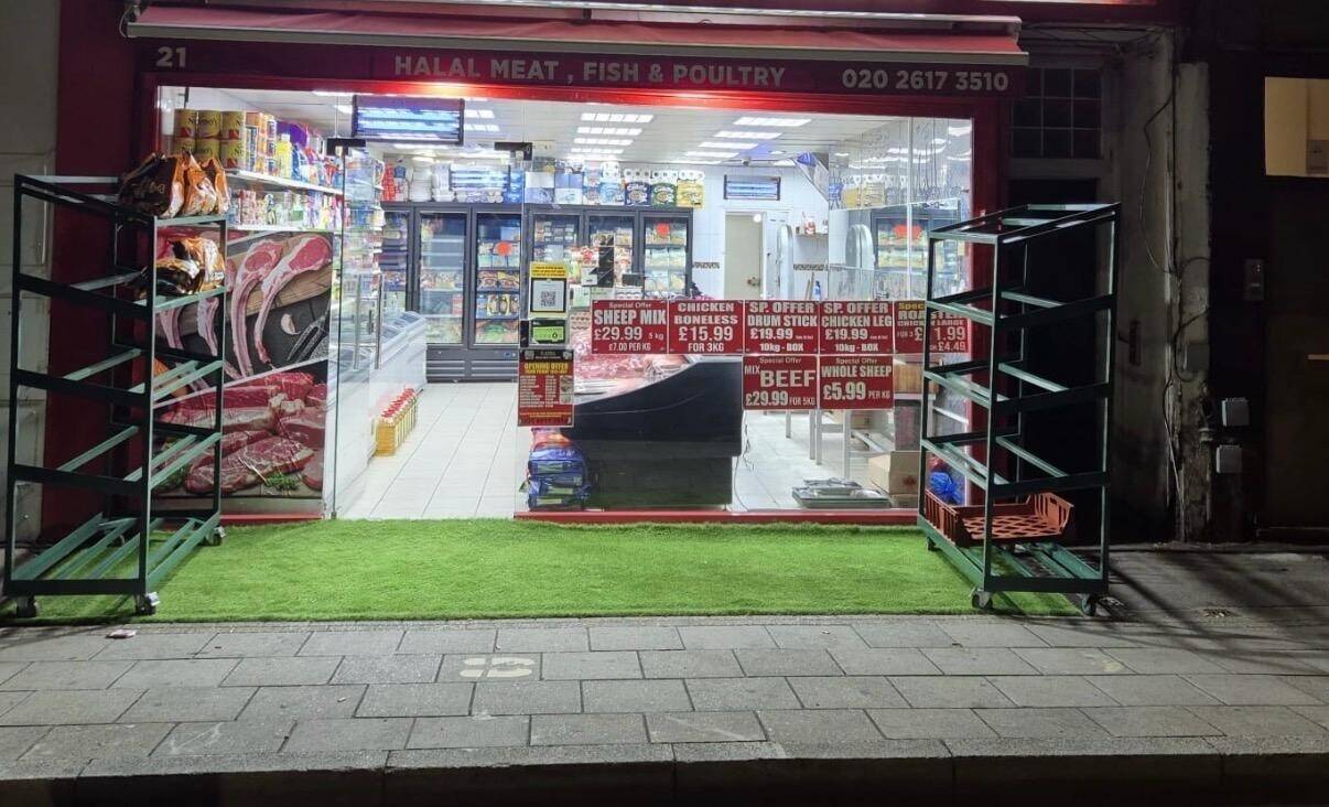 Profitable Butcher & Wholesale Meat Business &ndash; &pound;3.3M  Turnover, Turnkey Operation, Established Butcher Shop with Wholesale Distributio Photo 3