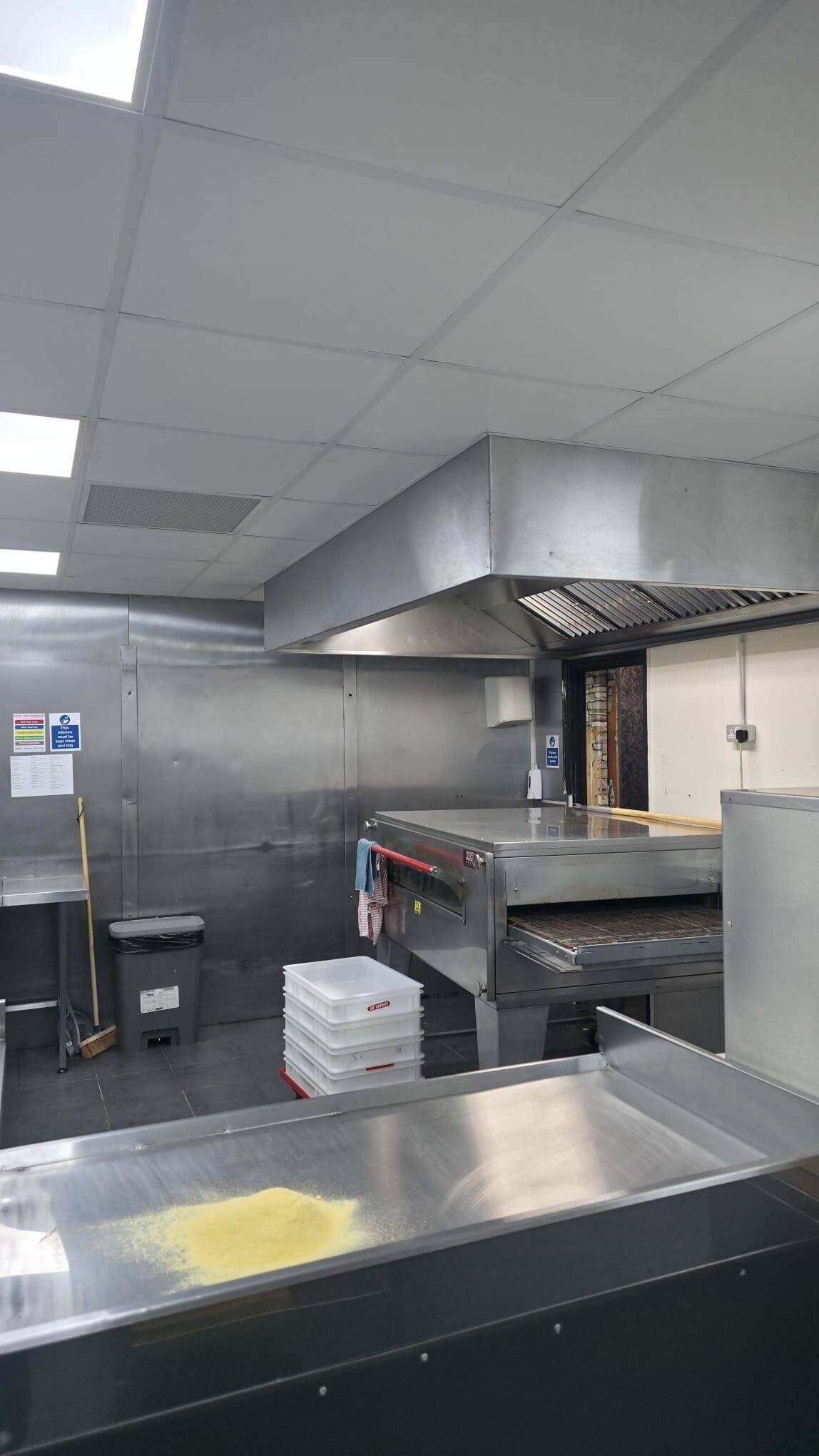 Pizza Takeaway for Sale in Olney, Milton Keynes Photo 3