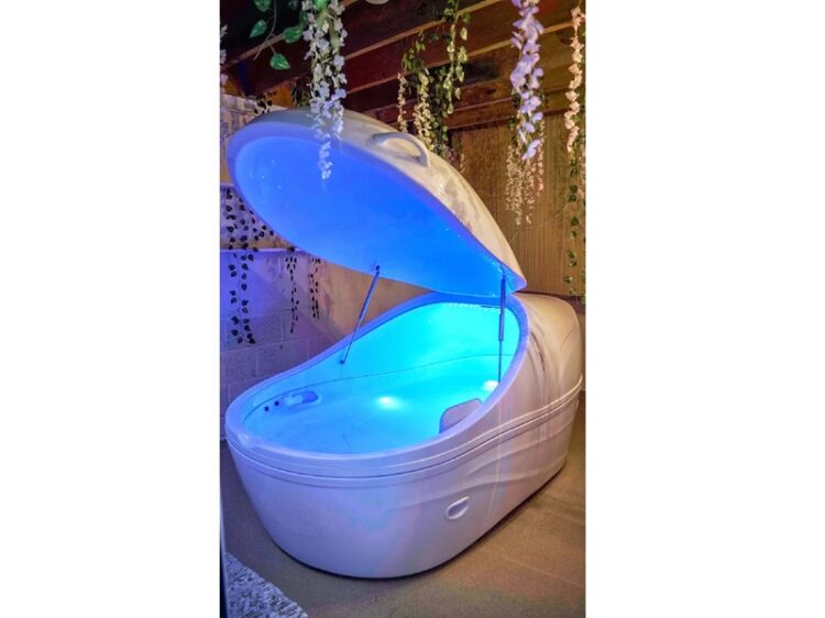 Stylish Beauty & Spa Business in Prime Shaftesbury Location Photo 3