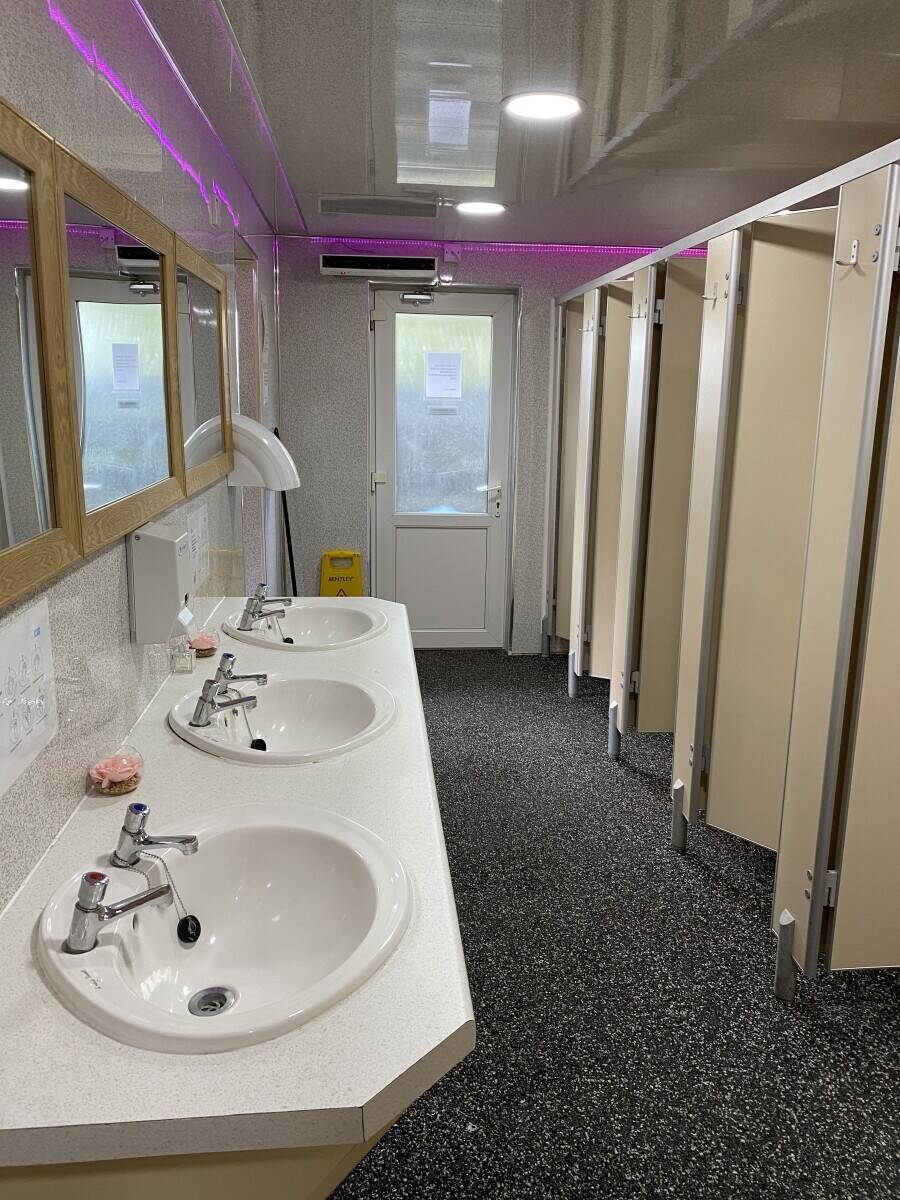 Successful 70 pitch caravan park in Mid Devon Photo 3