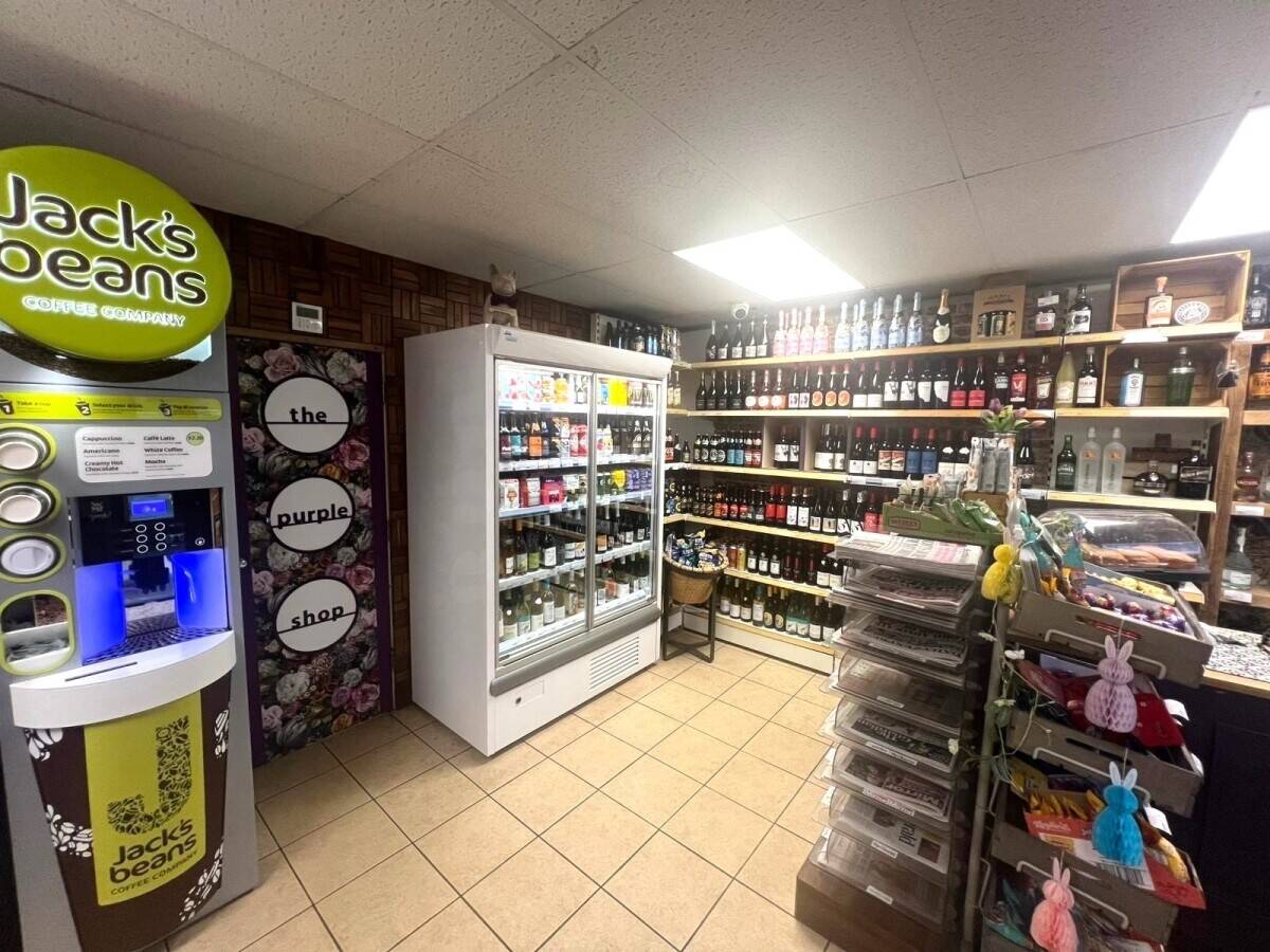 Very Popular Freehold Family Run Convenience Store (ref 1805)