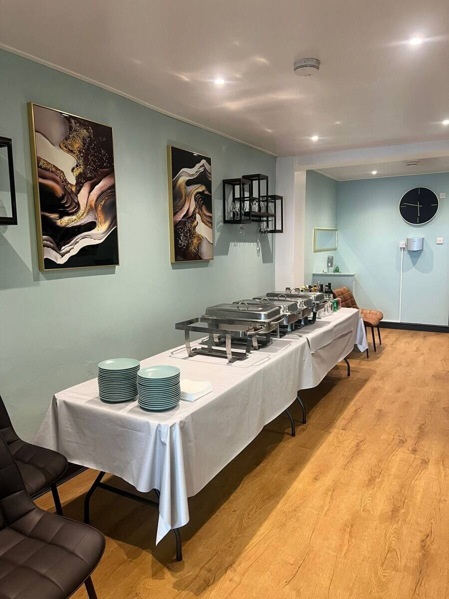 Licensed Indian Restaurant- Blackpool- Strong Reveiws- Delivery Platforms- Party Hall (40 covers)