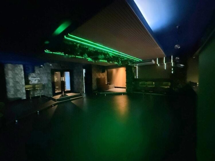 Licenced Trade, Pubs & Clubs For Sale in Barnsley Photo 3