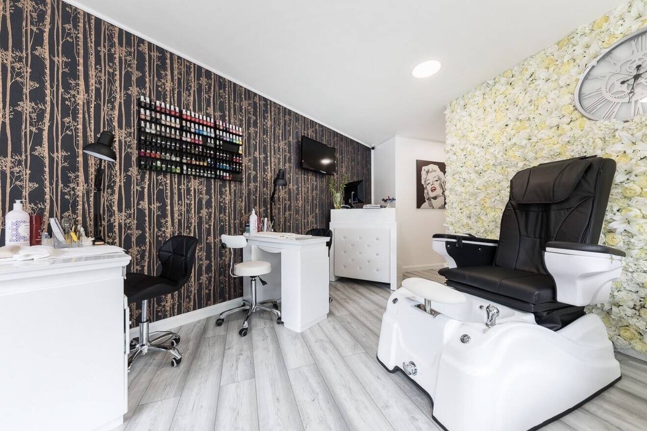 Beauty salon Highgate n19 Photo 3