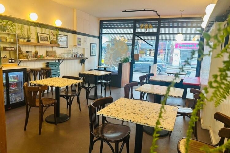 Cafe / Restaurant - London