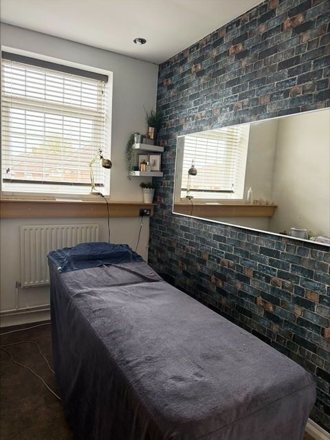 Detached Hair And Beauty Salon for Sale