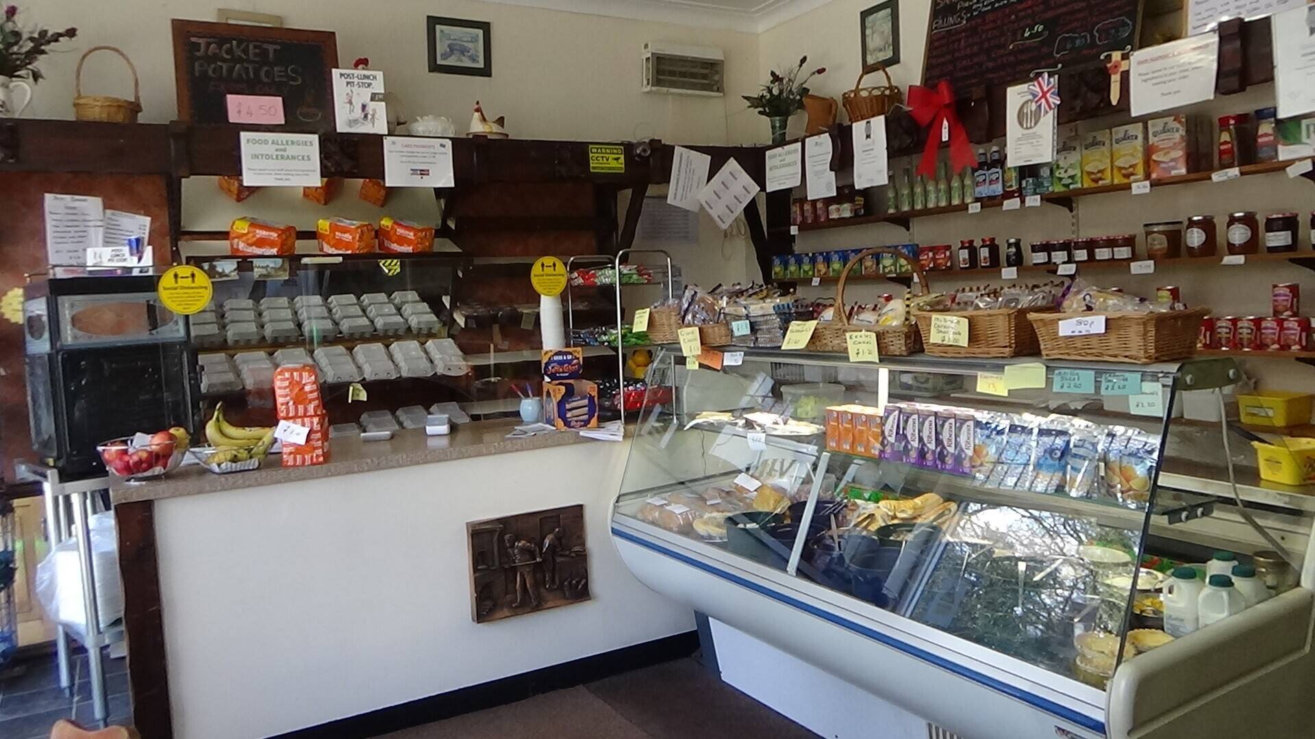 A Well Established Deli/Sandwich Bar/Cafe/Takeaway on Wirral £29995 Plus SAV Rent £8,000 P.A. Photo 3