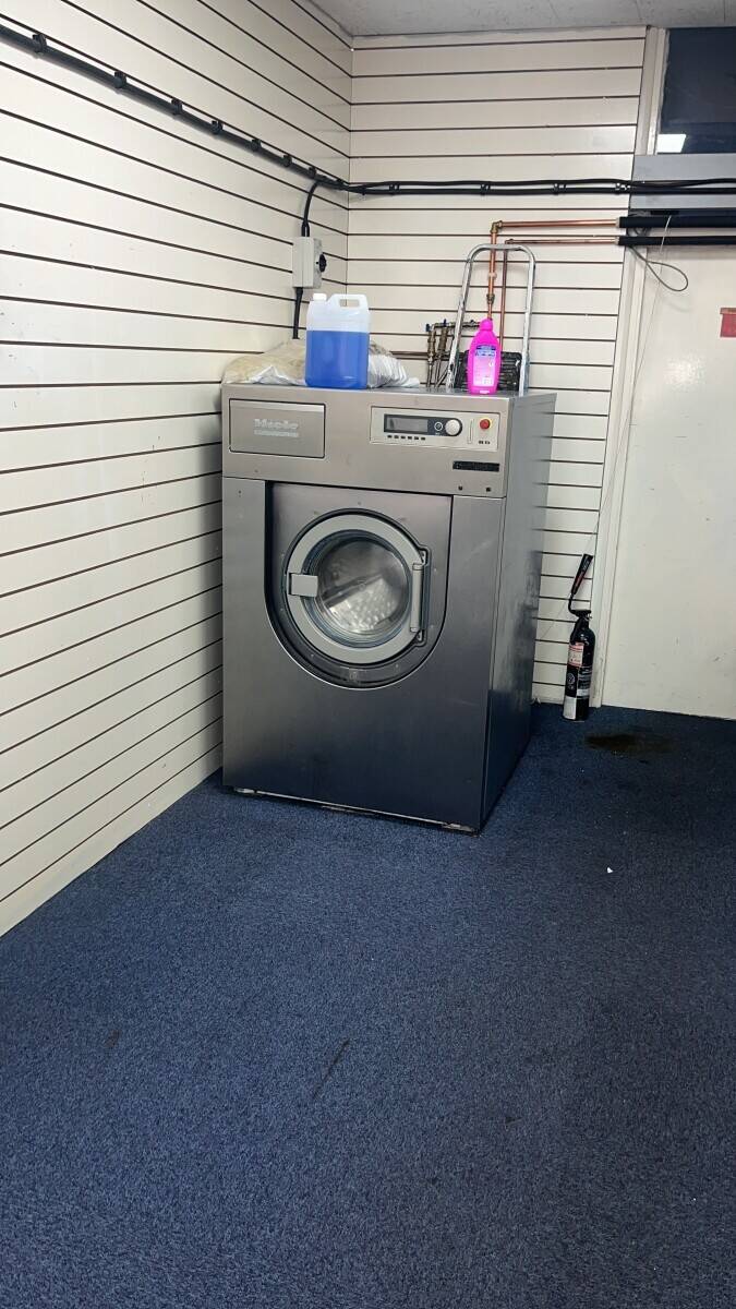 Dry cleaners & laundry in Bedford Town Centre 