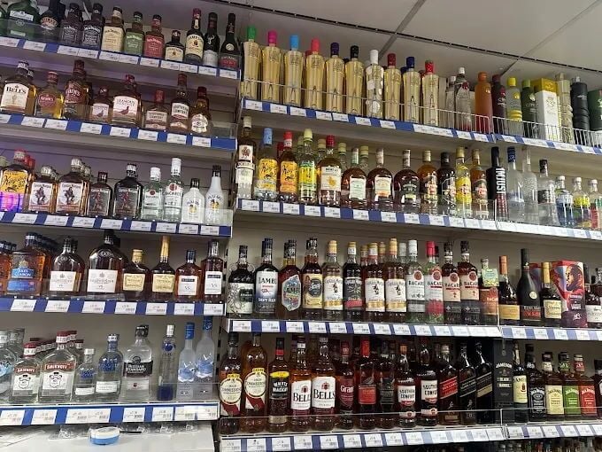 Conveniences Store & Off Licence for Sale