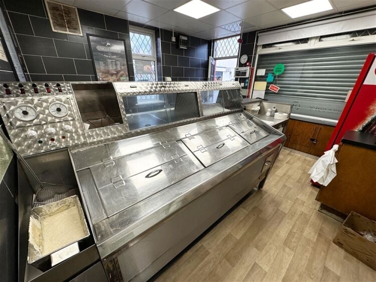 Hot Food Takeaway in Warrington Photo 3
