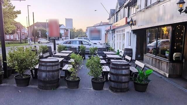 Italian Wood Fired Pizza Restaurant With Bar for Sale