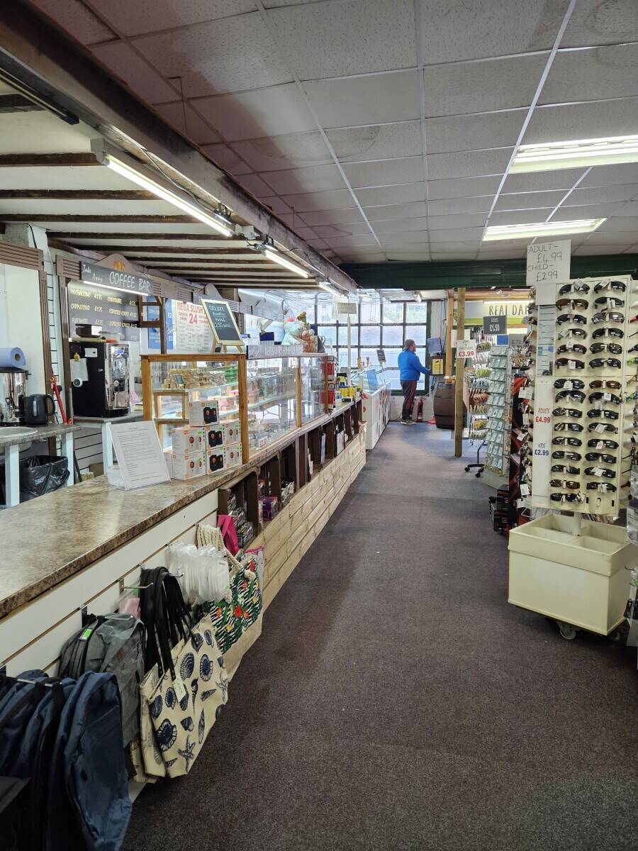CHEDDAR GORGE GIFT SHOP