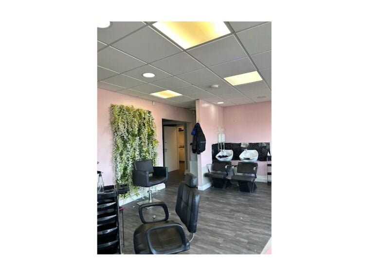 Where Beauty Shines – Stylish Birmingham Beauty Salon
