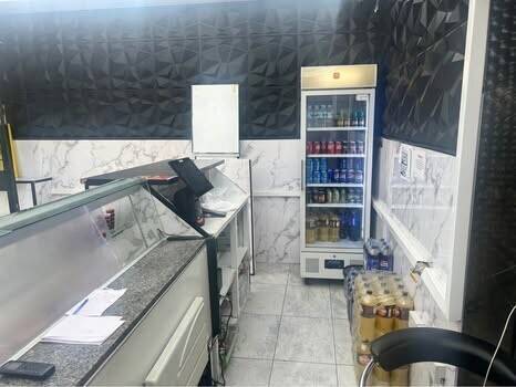 Thriving Local Takeaway for sale in an excellent spot Photo 3