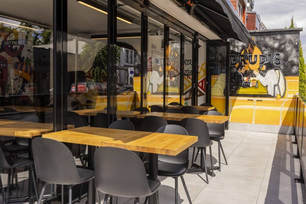Doner & Burger Takeaway Restaurant For Sale In East-Finchley