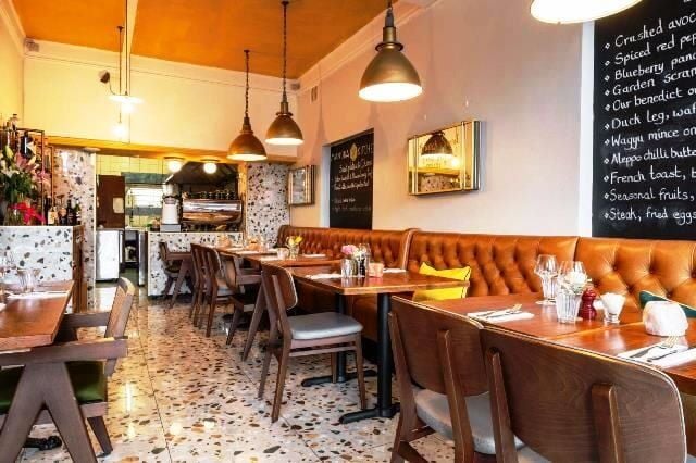 Air-conditioned Bar  /   Café  /   Restaurant for Sale
