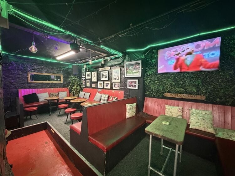 Licenced Trade, Pubs & Clubs For Sale in Cleckheaton Photo 3