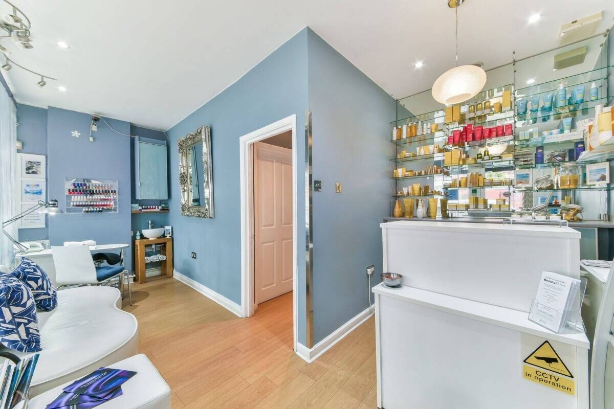 Premium 5 Star Beauty Salon & Skin Clinic, Est in 1992, for Sale in Richmond / East Sheen, London