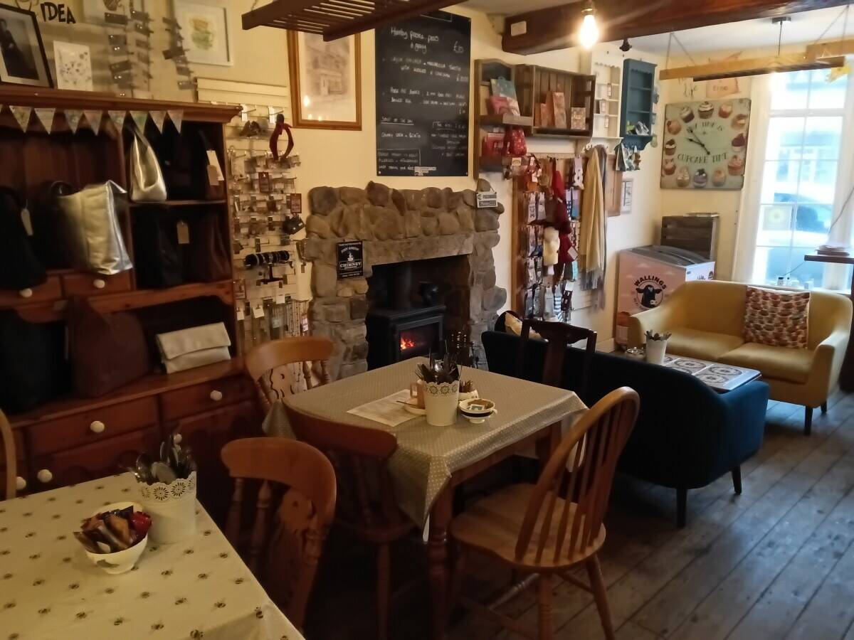 Freehold Licensed Village Tea Room Café Post Office Gifts Living Accommodation Hornby Lancashire
