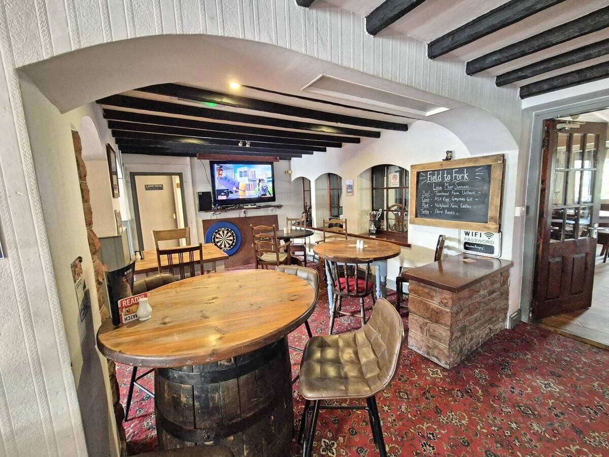 CUMBRIA - 17TH CENTURY COACHING INN WITH FIVE LETTING ROOMS Photo 3