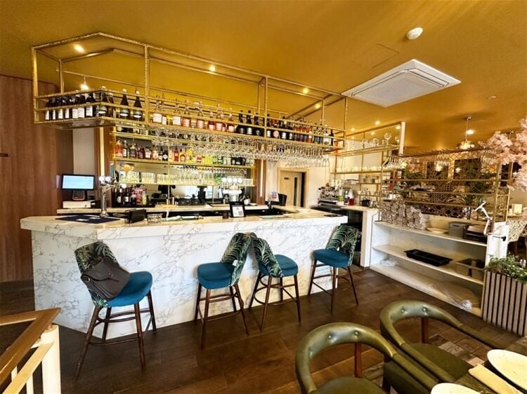 Restaurant in Stockton Heath Photo 3